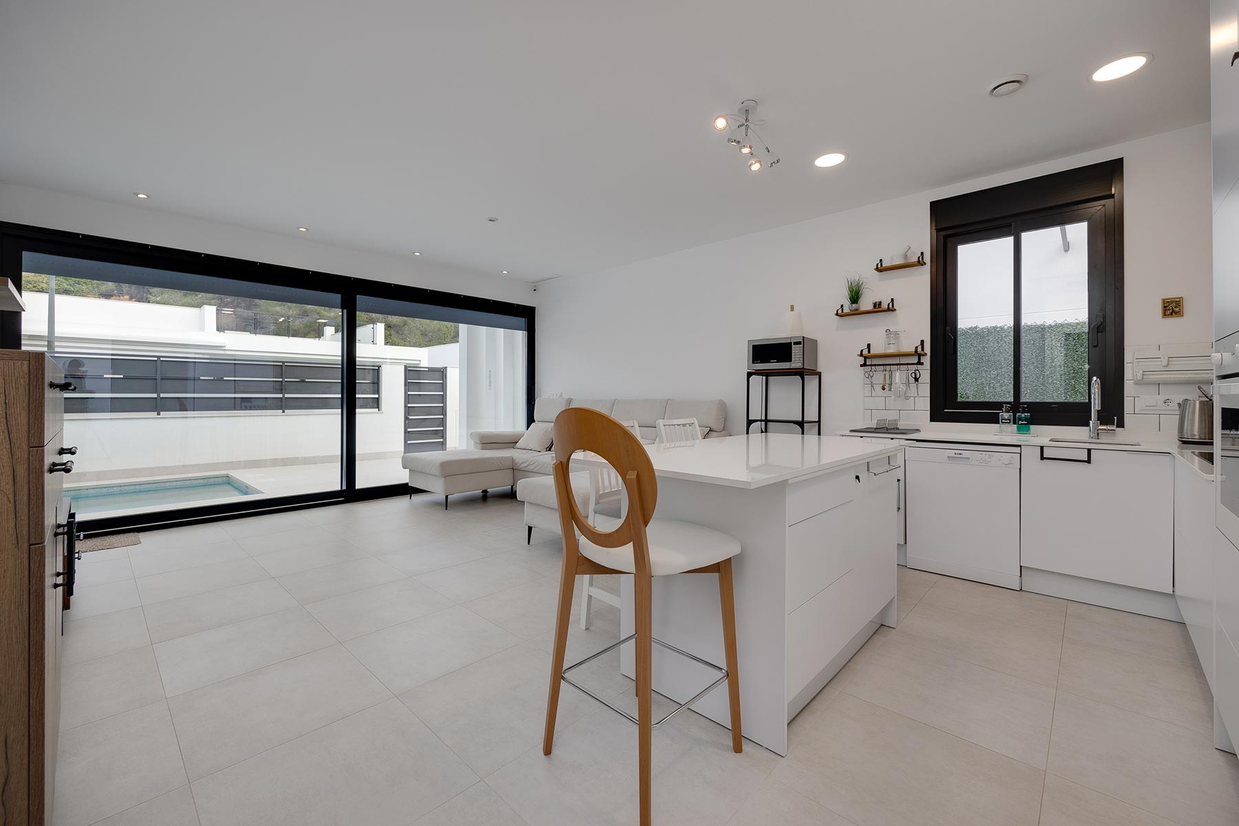 For sale - 3 Bedroom 2 Bathroom Villa in Pinar de Campoverde - Inland  - Alicante