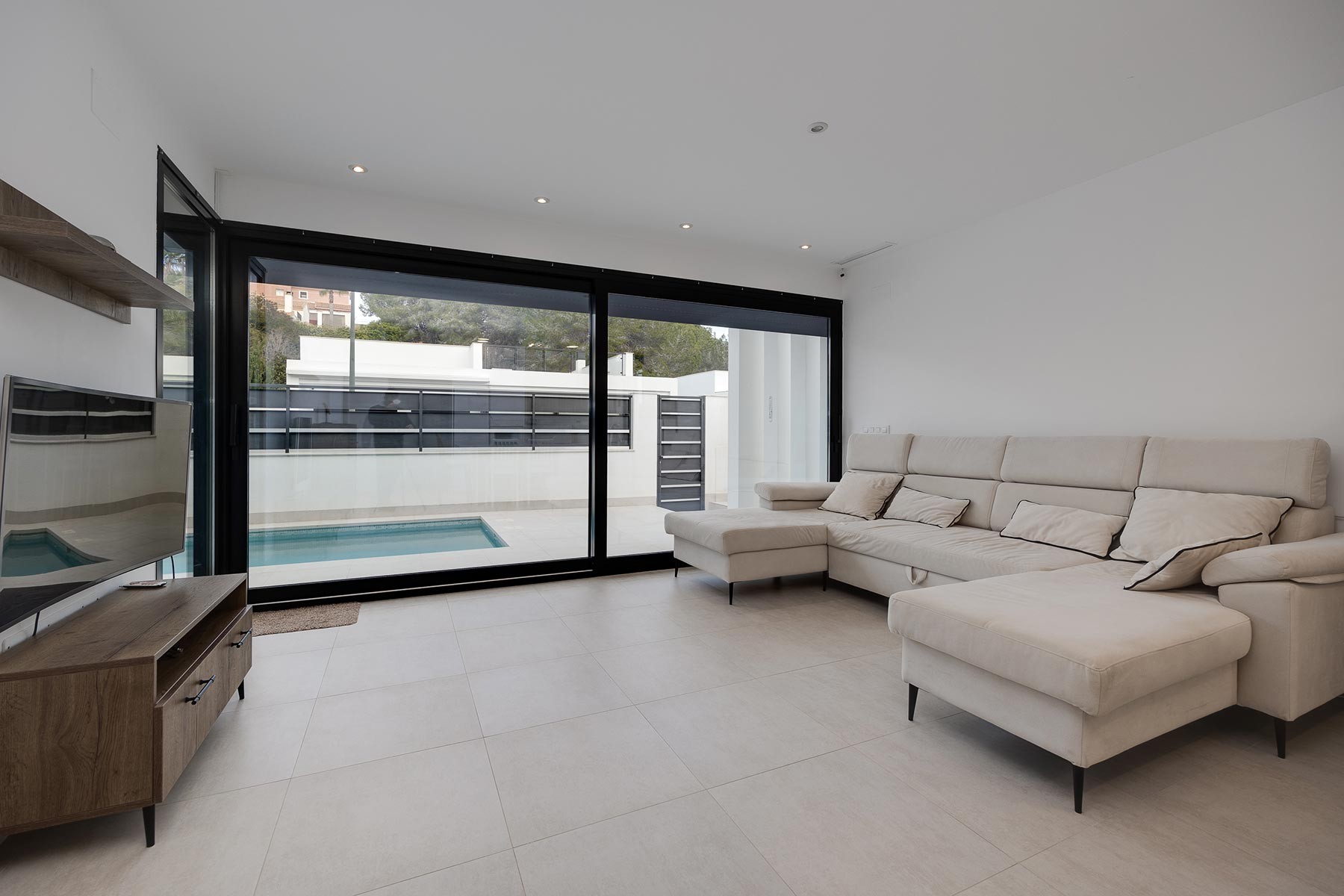 For sale - 3 Bedroom 2 Bathroom Villa in Pinar de Campoverde - Inland  - Alicante