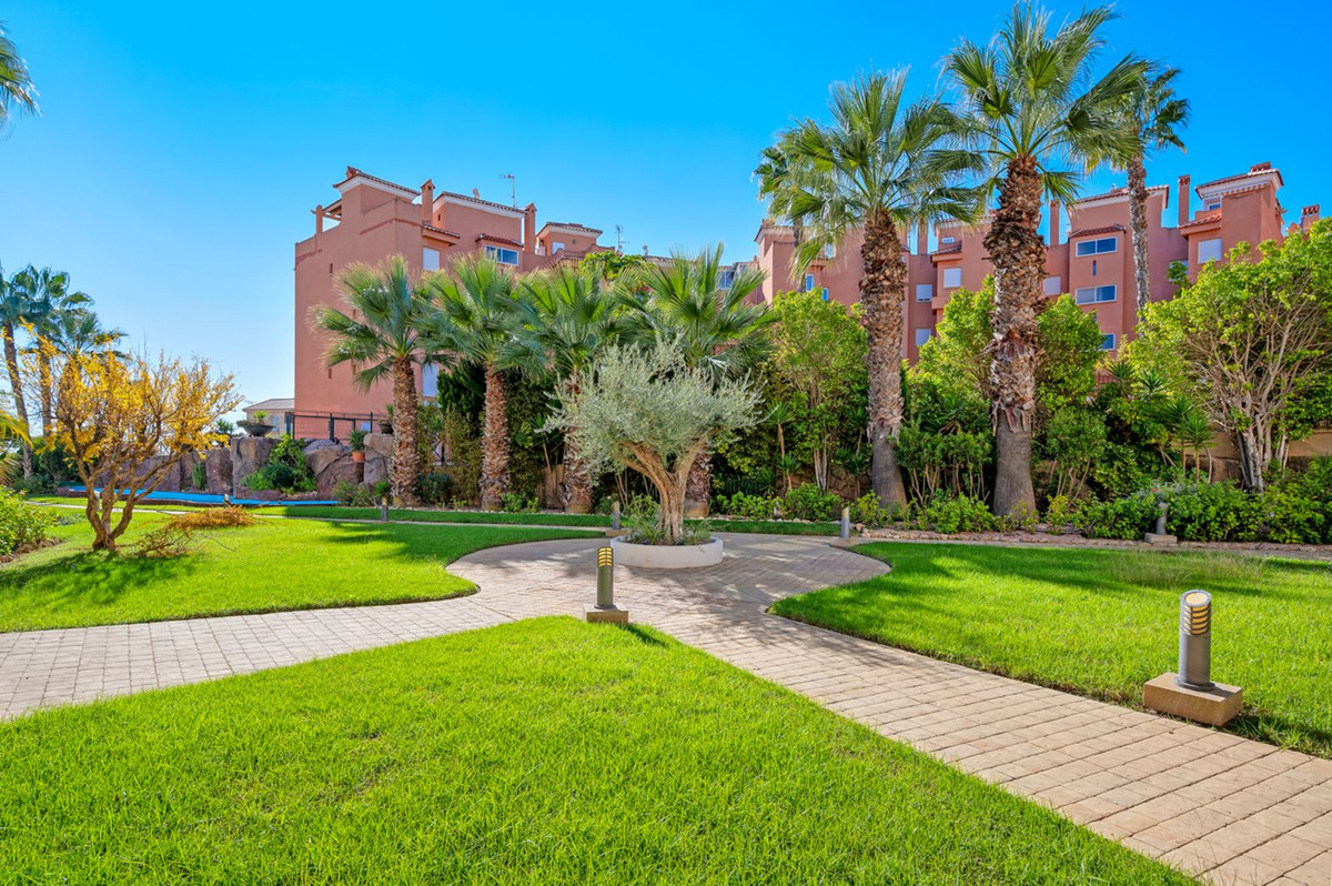 For sale - 2 Bedroom 2 Bathroom Apartment in Cabo Roig - Costa Blanca  - Alicante