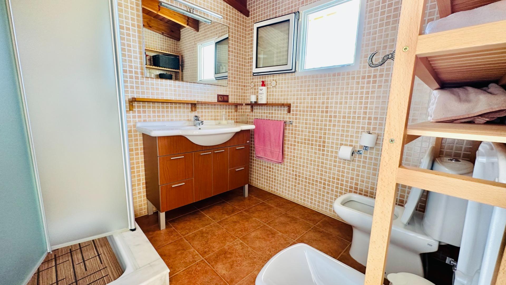 For sale - 5 Bedroom 3 Bathroom Villa in Orihuela - Urb. Montepinar  - Alicante