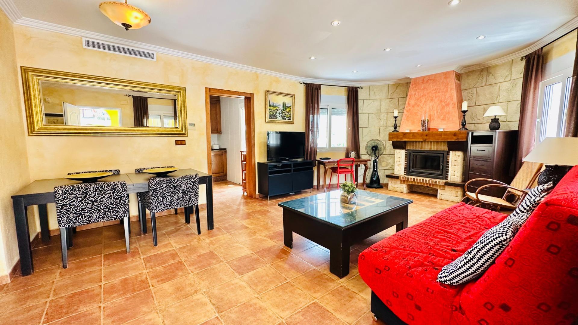 For sale - 5 Bedroom 3 Bathroom Villa in Orihuela - Urb. Montepinar  - Alicante