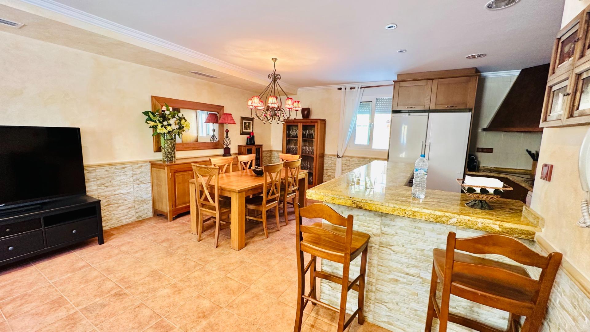 For sale - 5 Bedroom 3 Bathroom Villa in Orihuela - Urb. Montepinar  - Alicante