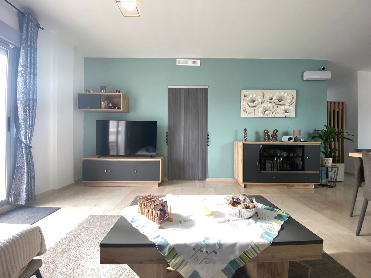 For sale - 3 Bedroom 2 Bathroom Apartment in Dehesa de Campoamor - Las Filipinas  - Alicante