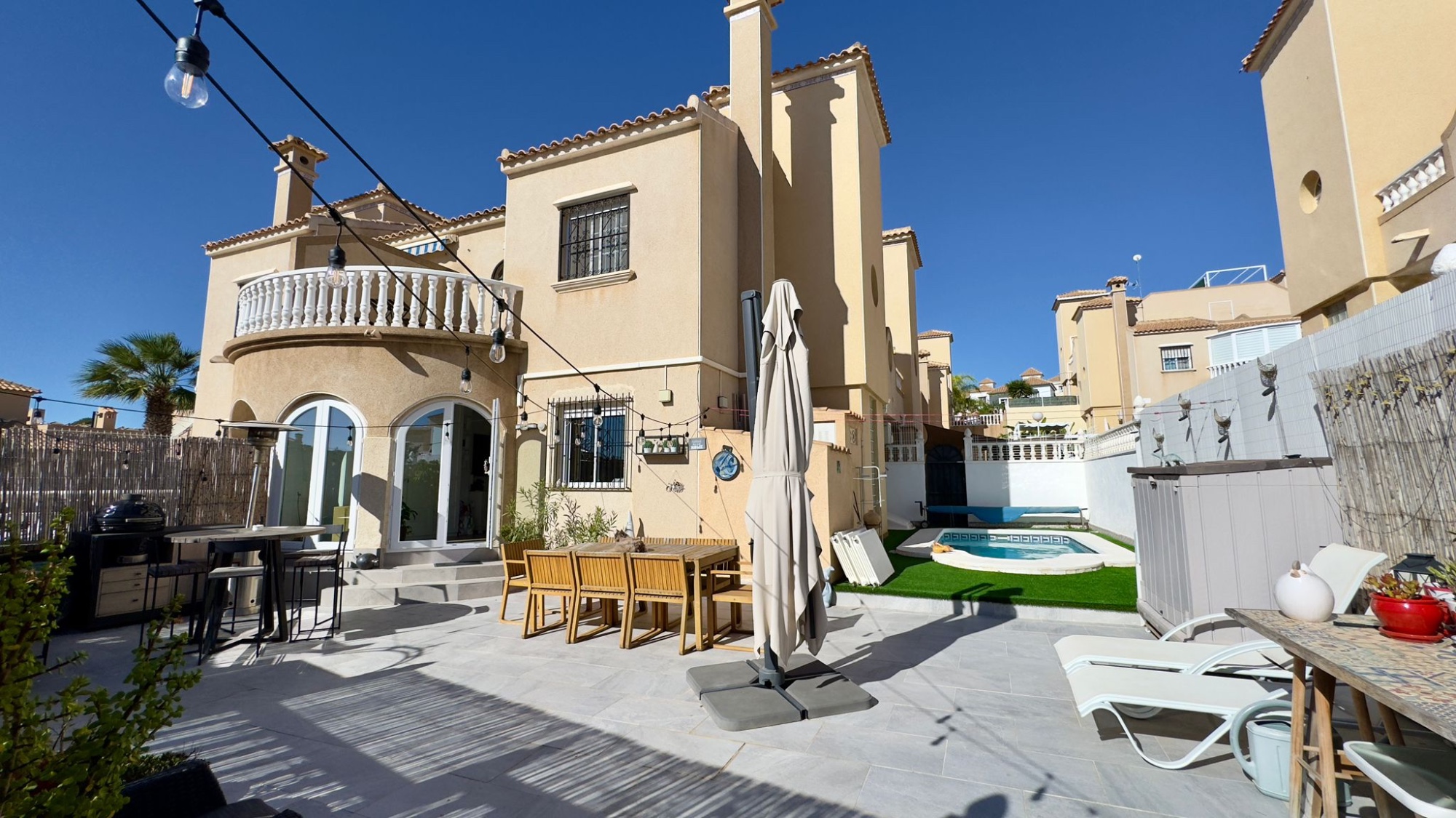For sale - 2 Bedroom 2 Bathroom Villa in Orihuela Costa - Costa Blanca  - Alicante