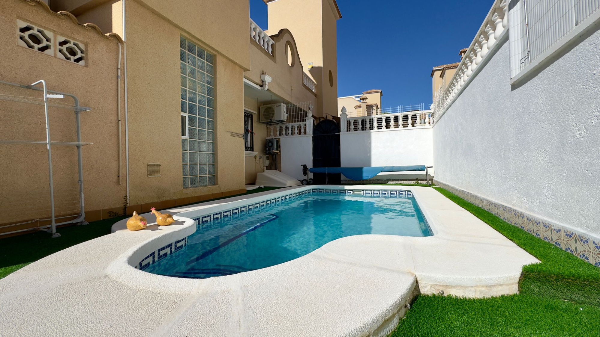 For sale - 2 Bedroom 2 Bathroom Villa in Orihuela Costa - Costa Blanca  - Alicante
