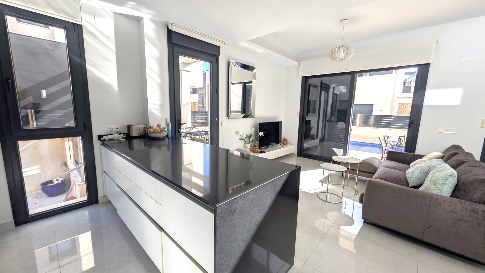 For sale - 4 Bedroom 4 Bathroom Detached Villa in Lomas de Cabo Roig - Lomas de Cabo Roig  - Alicante