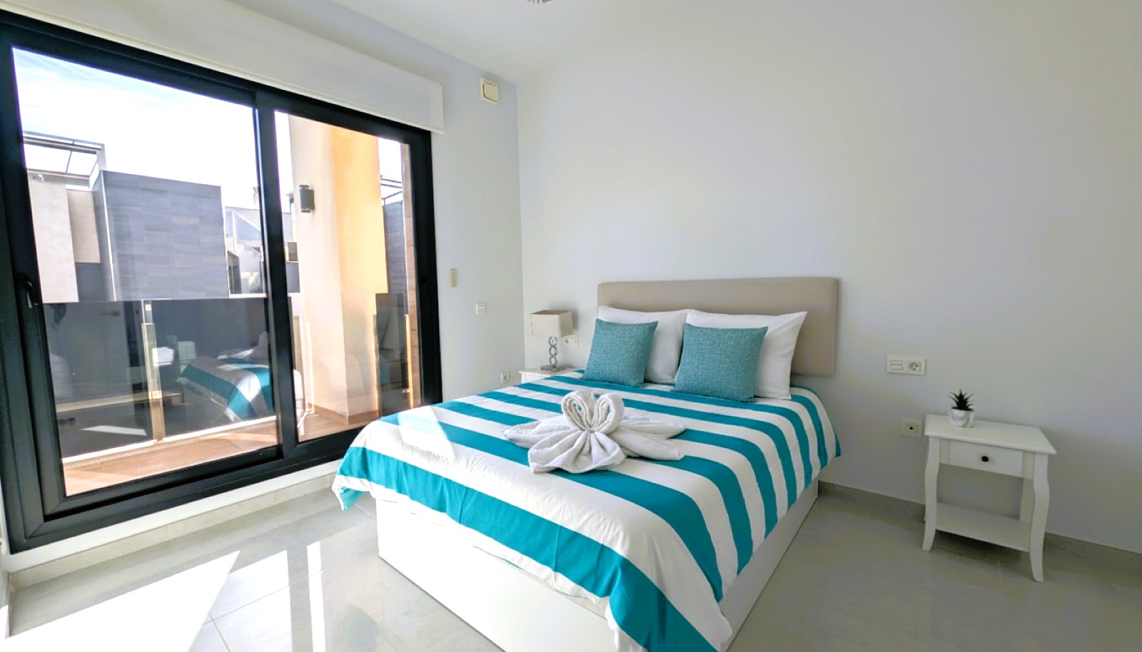 For sale - 4 Bedroom 4 Bathroom Detached Villa in Lomas de Cabo Roig - Lomas de Cabo Roig  - Alicante