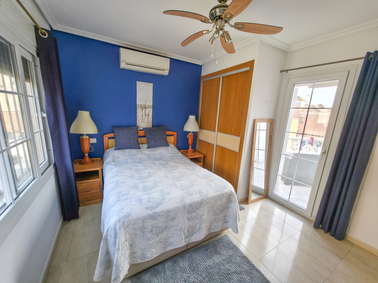 For sale - 3 Bedroom 2 Bathroom Villa in Villamartin - , Villamartin, Alicante, Spain - Alicante