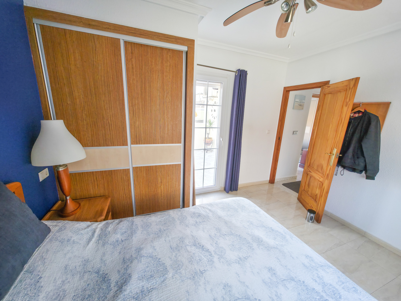 For sale - 3 Bedroom 2 Bathroom Villa in Villamartin - , Villamartin, Alicante, Spain - Alicante