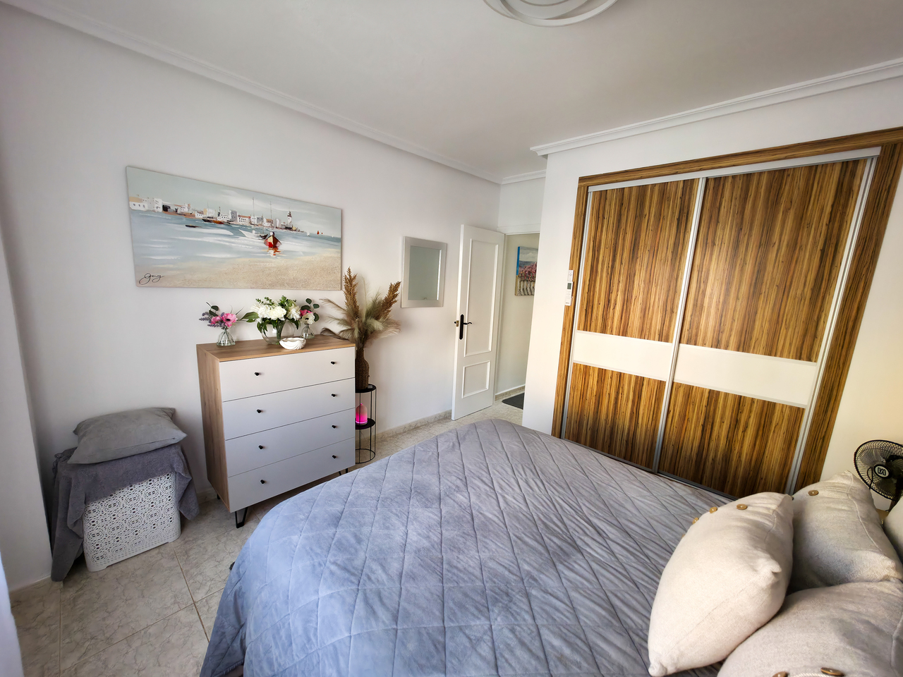 For sale - 3 Bedroom 2 Bathroom Villa in Villamartin - , Villamartin, Alicante, Spain - Alicante