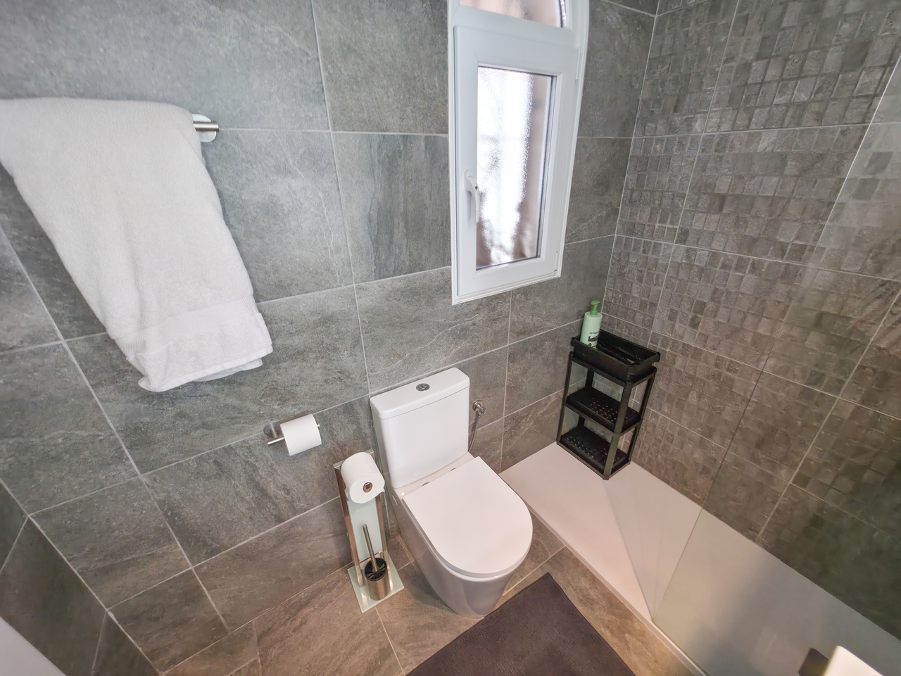 For sale - 3 Bedroom 2 Bathroom Villa in Villamartin - , Villamartin, Alicante, Spain - Alicante