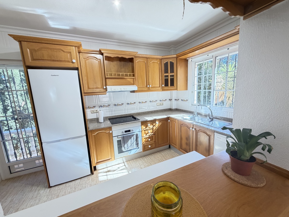 For sale - 3 Bedroom 2 Bathroom Villa in Villamartin - , Villamartin, Alicante, Spain - Alicante