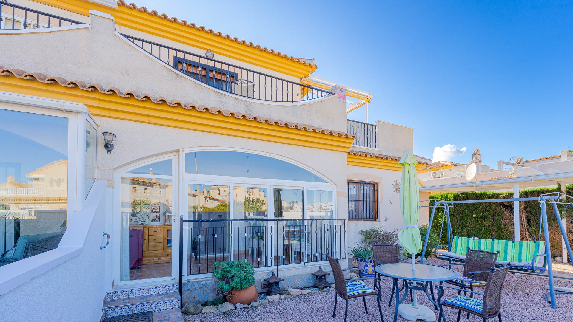For sale - 3 Bedroom 2 Bathroom Quad in Playa Flamenca - Playa Flamenca  - Alicante