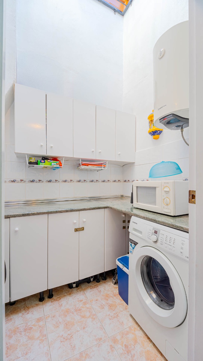 For sale - 3 Bedroom 2 Bathroom Quad in Playa Flamenca - Playa Flamenca  - Alicante