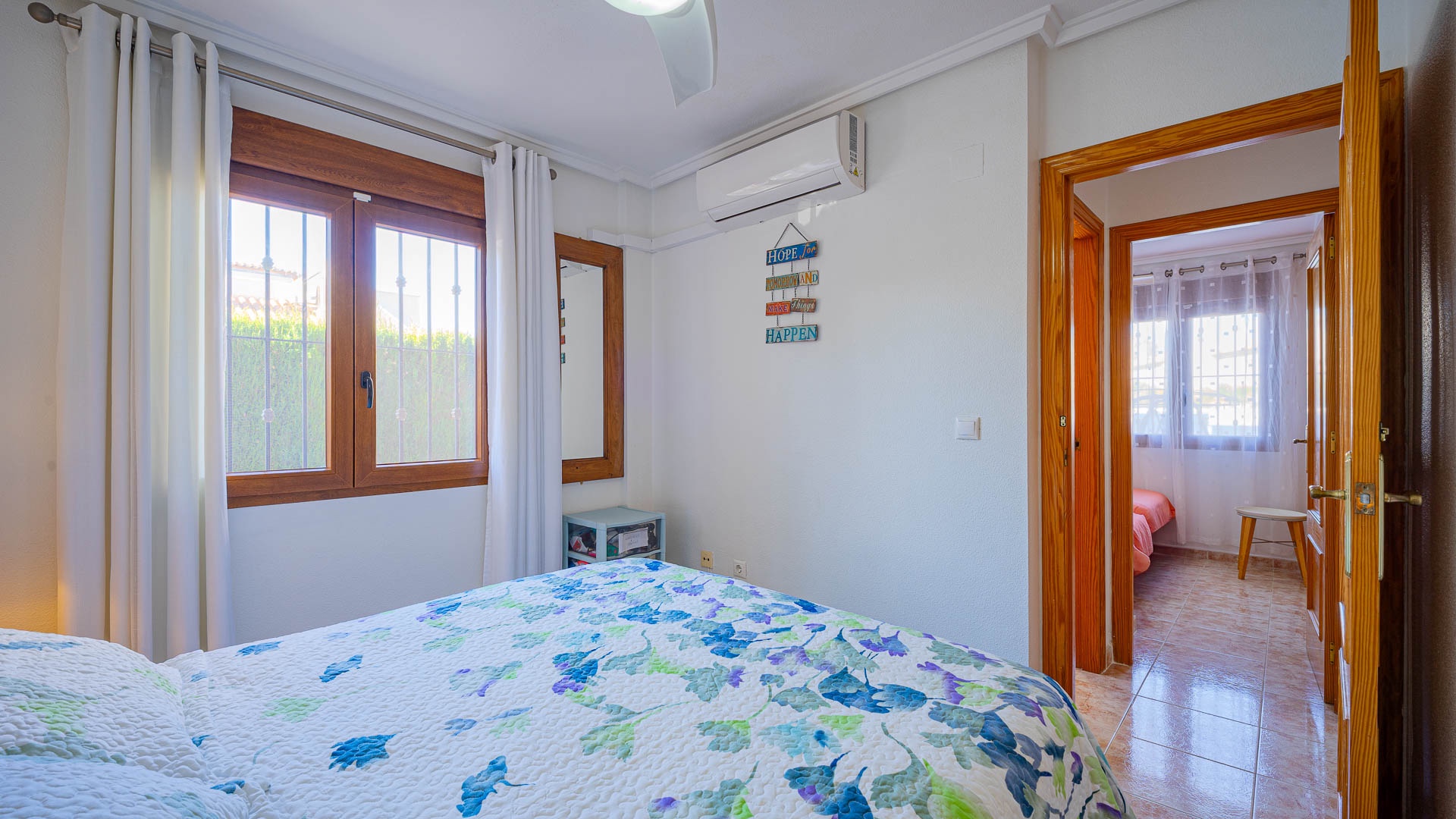 For sale - 3 Bedroom 2 Bathroom Quad in Playa Flamenca - Playa Flamenca  - Alicante