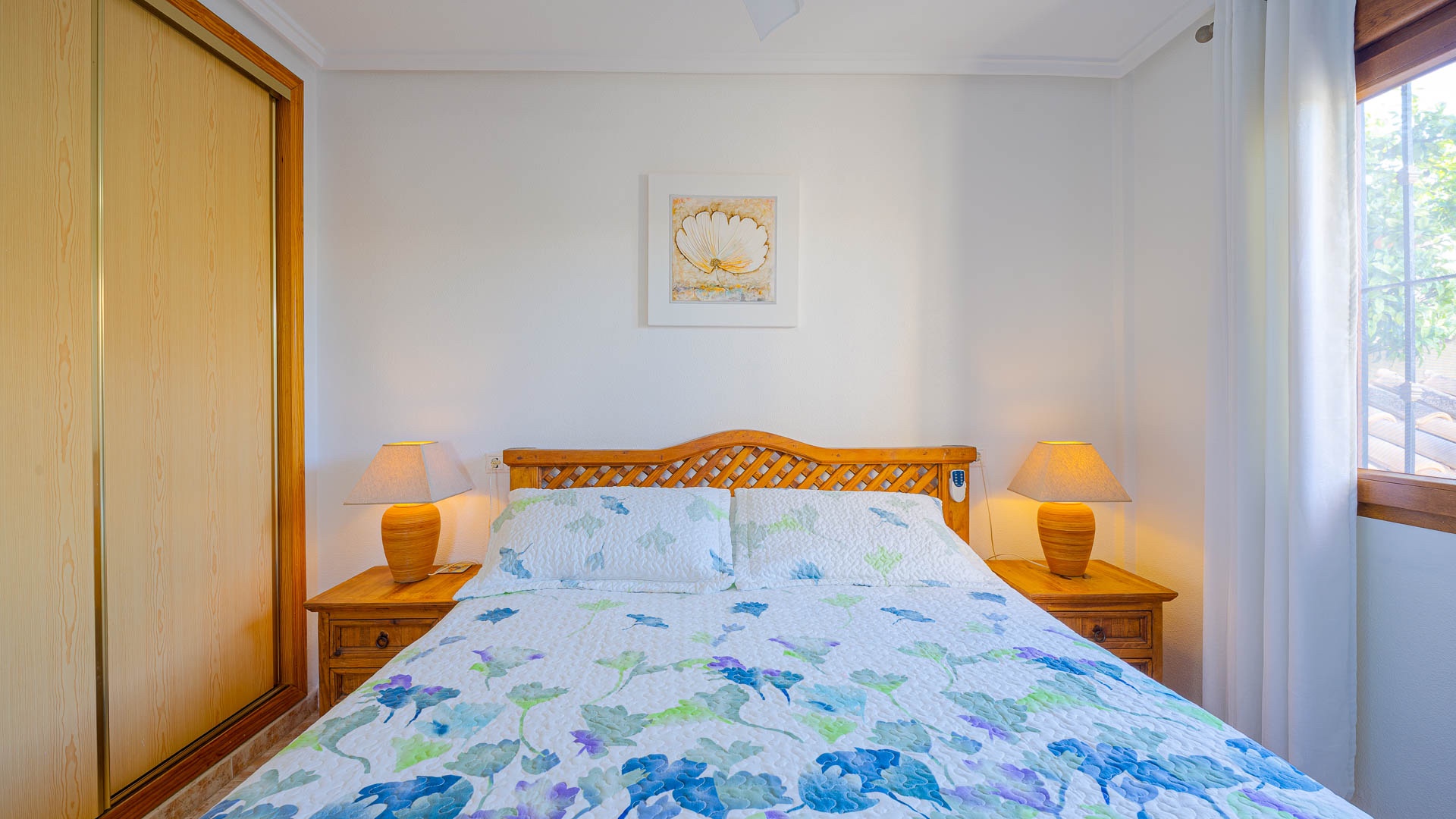 For sale - 3 Bedroom 2 Bathroom Quad in Playa Flamenca - Playa Flamenca  - Alicante