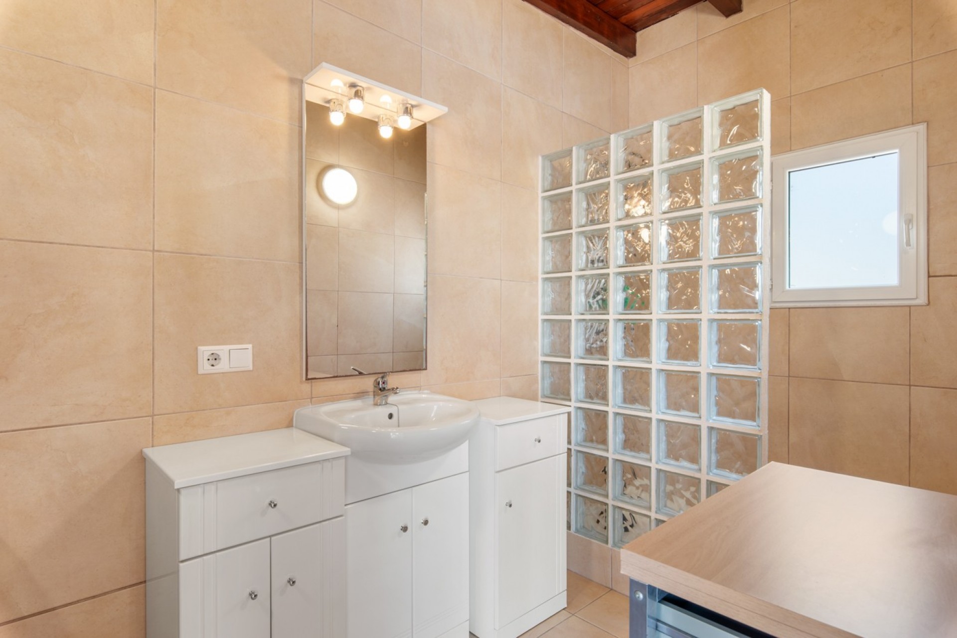 For sale - 4 Bedroom 4 Bathroom Country Property in Catral - Catral  - Alicante