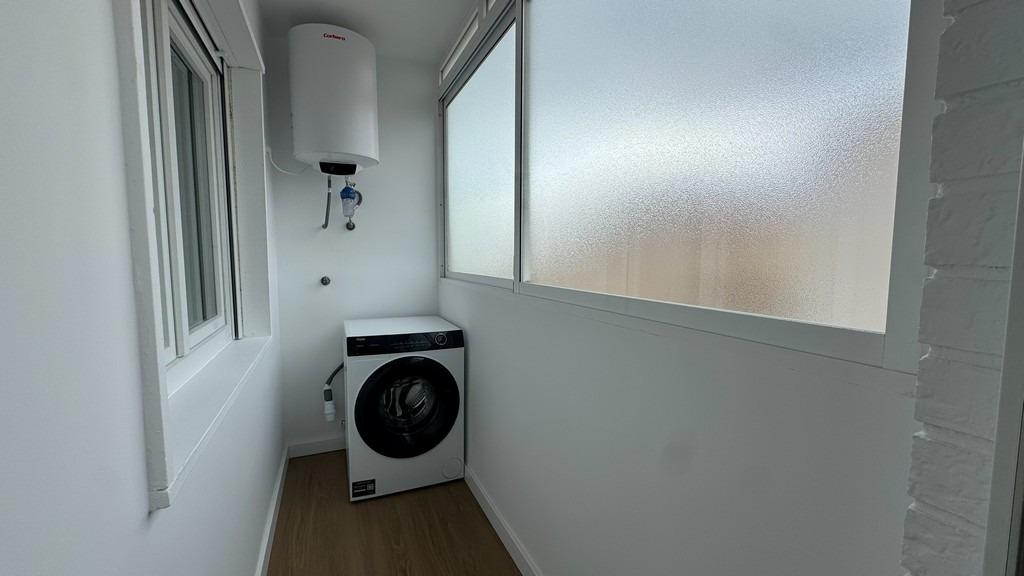 For sale - 2 Bedroom 1 Bathroom Apartment in Punta Prima - Punta Prima  - Alicante