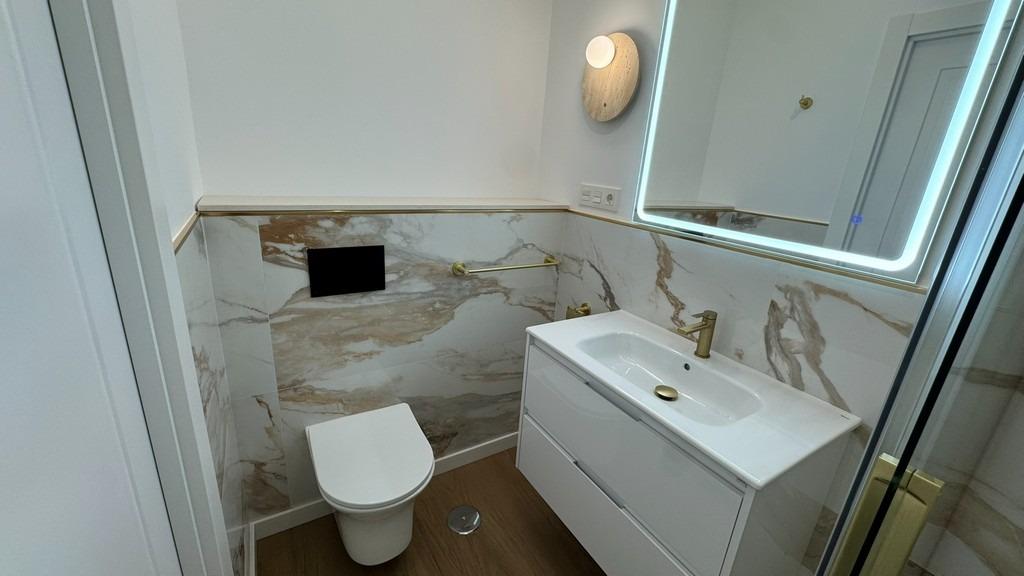 For sale - 2 Bedroom 1 Bathroom Apartment in Punta Prima - Punta Prima  - Alicante