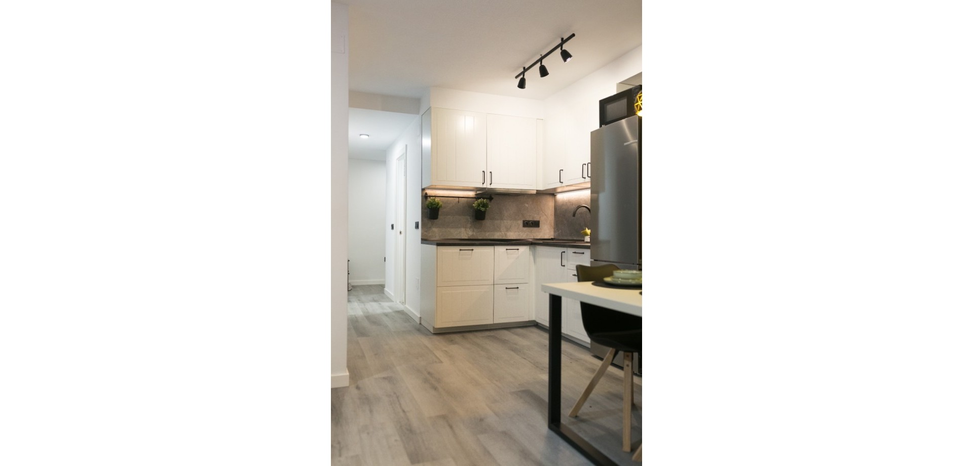 For sale - 2 Bedroom 1 Bathroom Apartment in Torrevieja - Torrevieja  - Costa Blanca (Alicante)