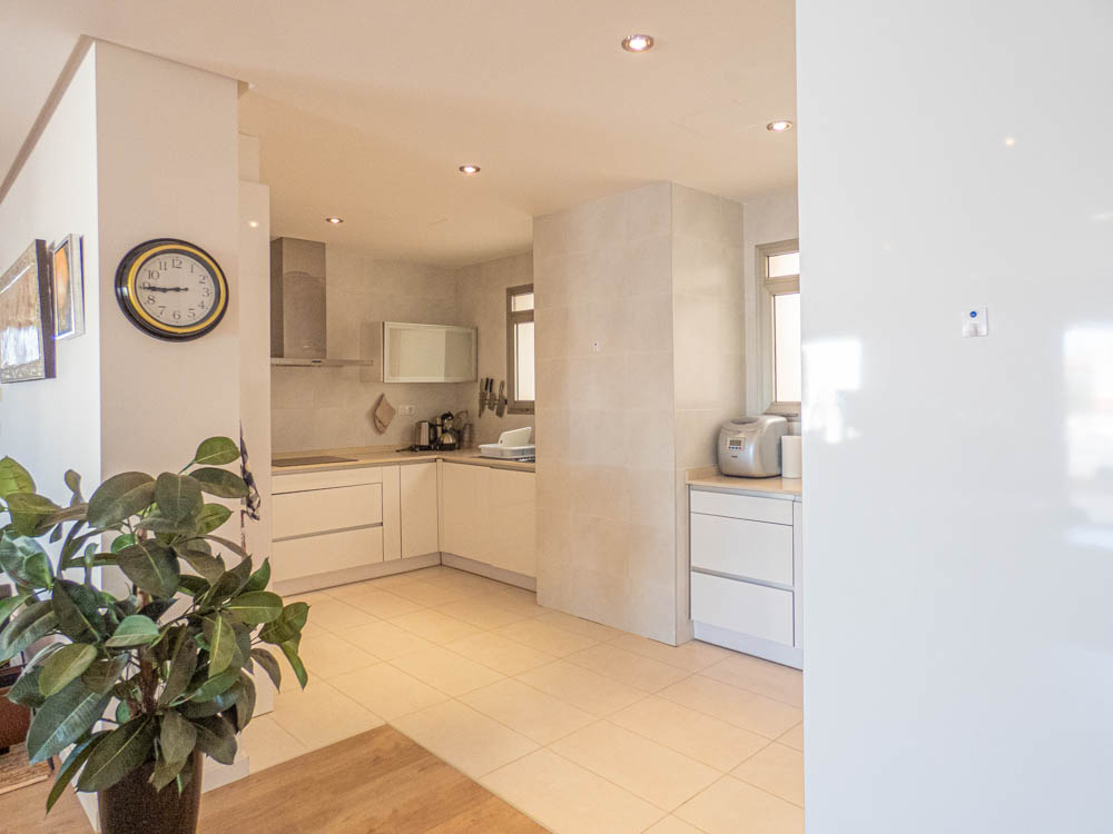 For sale - 4 Bedroom 2 Bathroom Apartment in Los Dolses - Inland  - Alicante