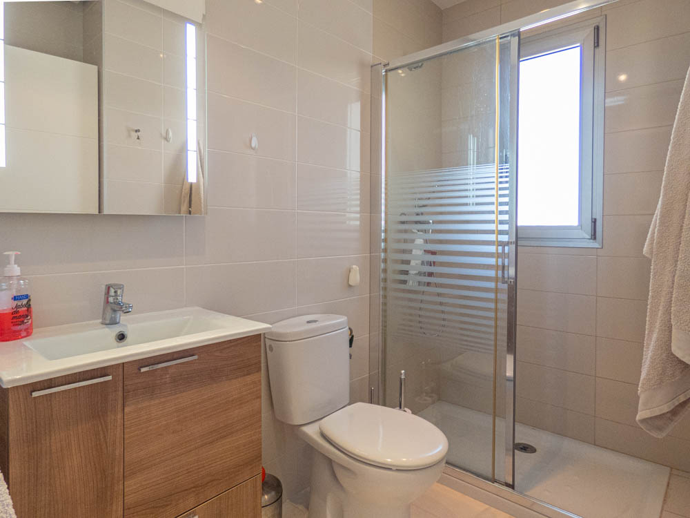 For sale - 4 Bedroom 2 Bathroom Apartment in Los Dolses - Inland  - Alicante