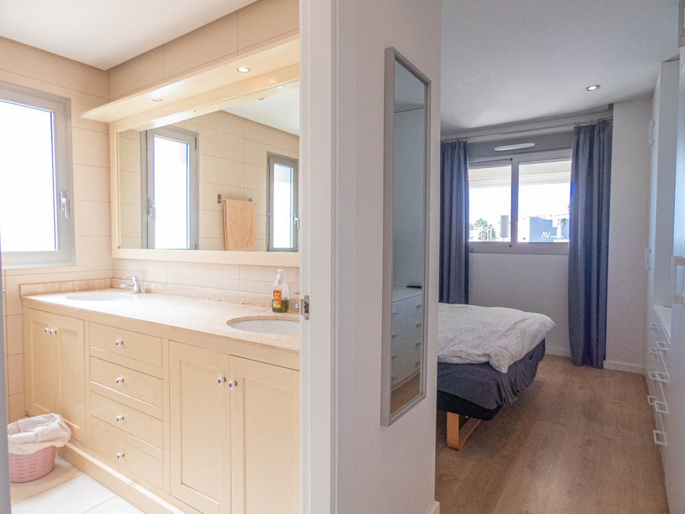 For sale - 4 Bedroom 2 Bathroom Apartment in Los Dolses - Inland  - Alicante