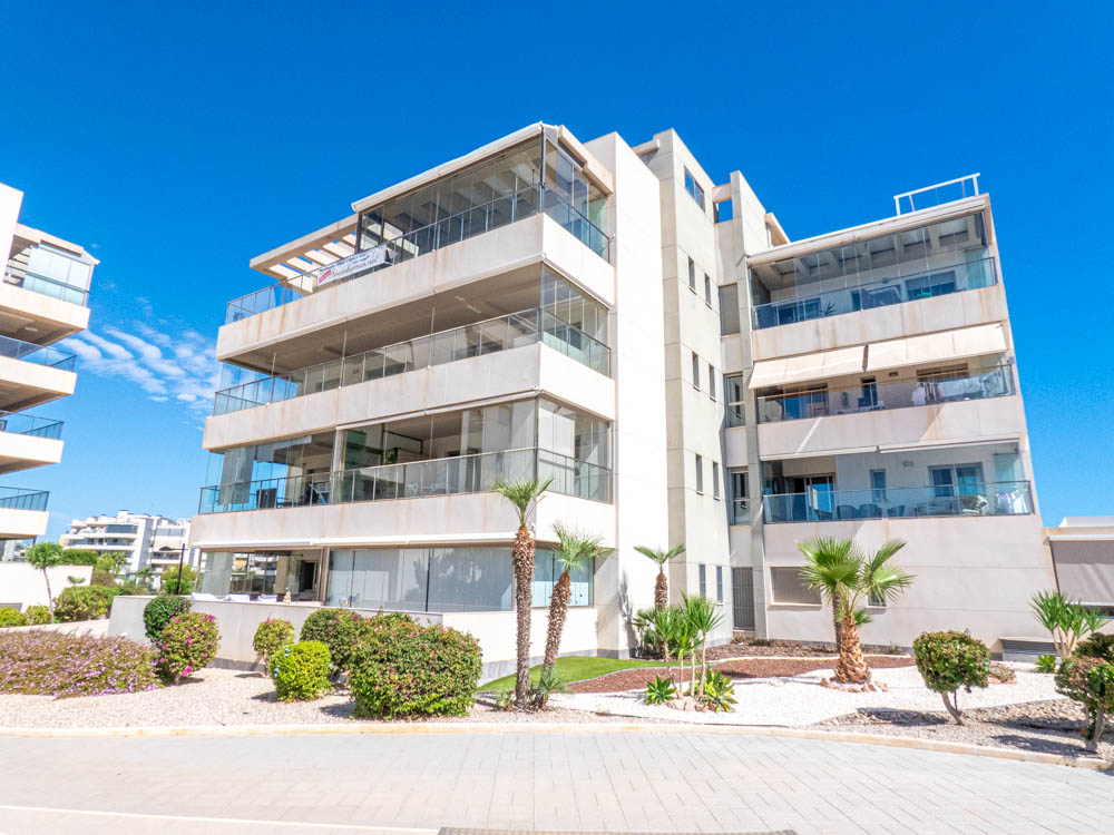 For sale - 4 Bedroom 2 Bathroom Apartment in Los Dolses - Inland  - Alicante