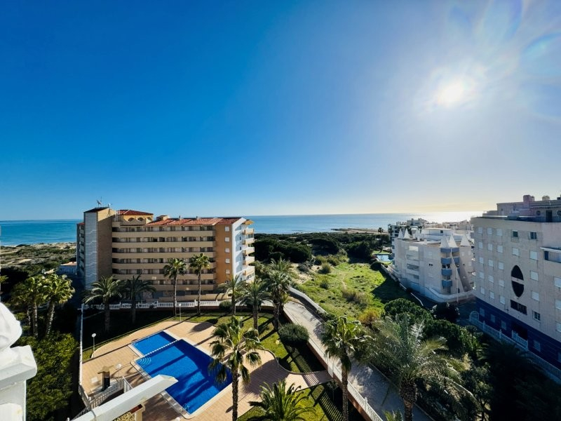 3 Bedroom 2 Bathroom Penthouse in La Mata