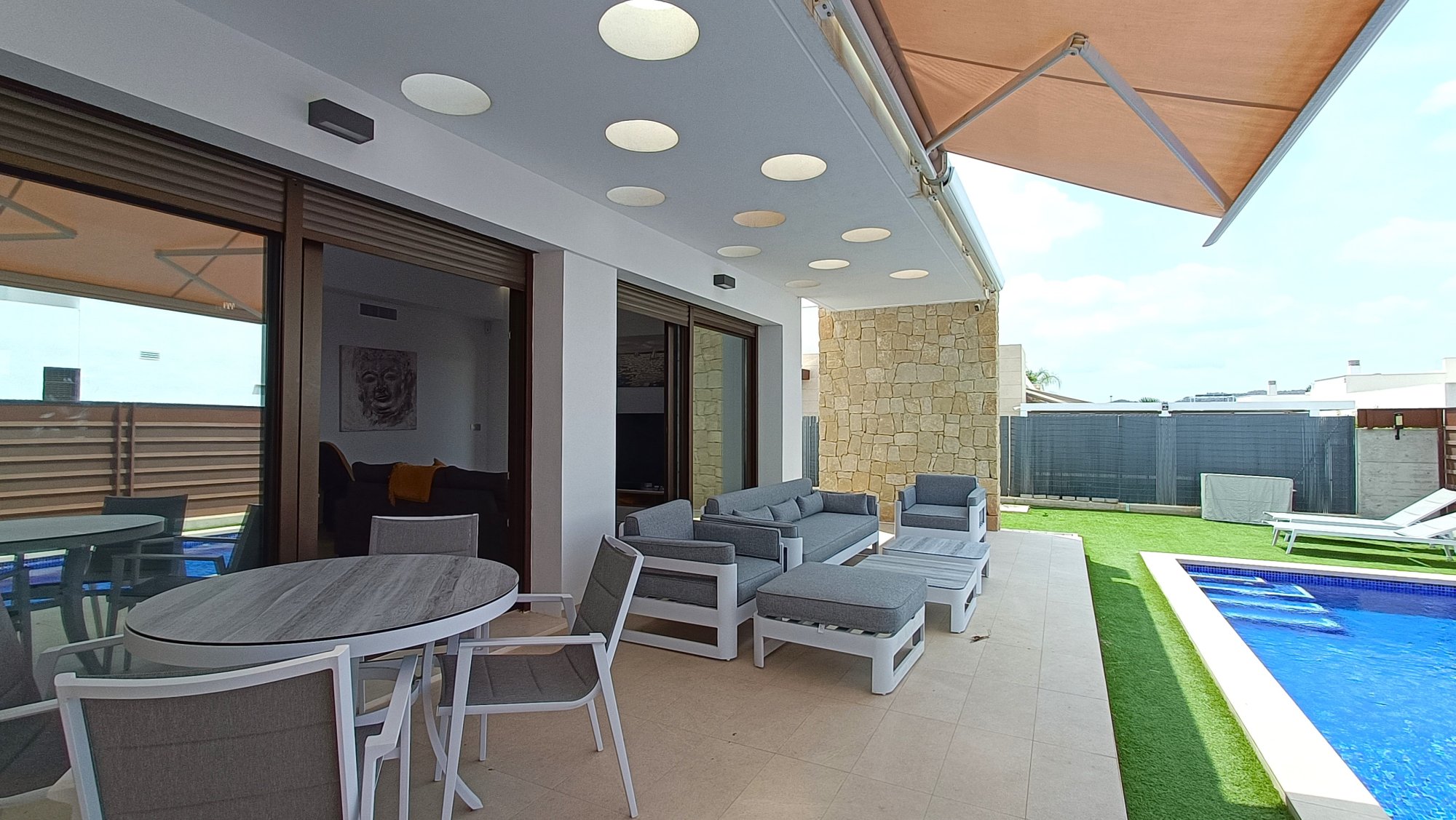 For sale - 3 Bedroom 2 Bathroom Villa in Vistabella Golf Entre Naranjos - Inland  - Alicante