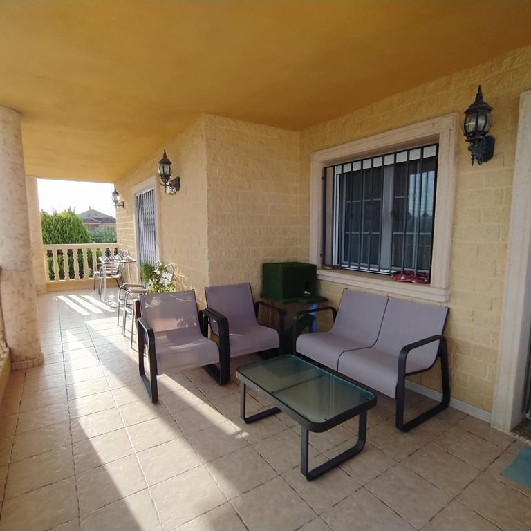 For sale - 4 Bedroom 2 Bathroom Villa in Orihuela - LOS DESEMPARADOS  - Alicante