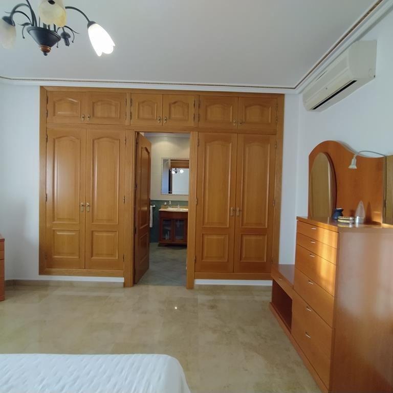 For sale - 4 Bedroom 2 Bathroom Villa in Orihuela - LOS DESEMPARADOS  - Alicante