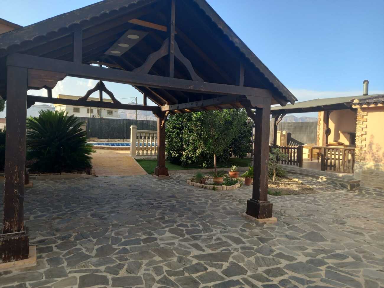 For sale - 4 Bedroom 2 Bathroom Villa in Orihuela - LOS DESEMPARADOS  - Alicante