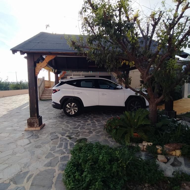 For sale - 4 Bedroom 2 Bathroom Villa in Orihuela - LOS DESEMPARADOS  - Alicante