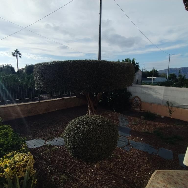 For sale - 4 Bedroom 2 Bathroom Villa in Orihuela - LOS DESEMPARADOS  - Alicante