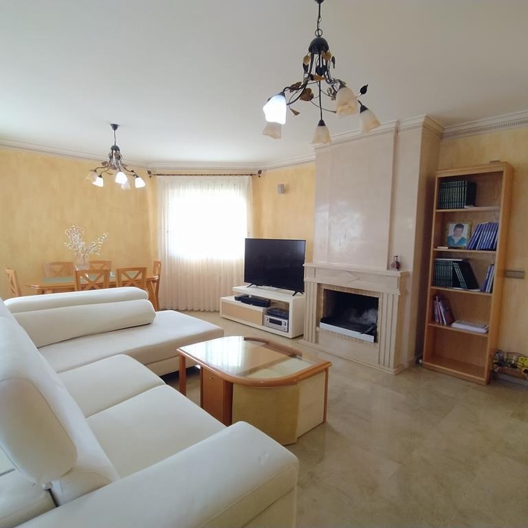 For sale - 4 Bedroom 2 Bathroom Villa in Orihuela - LOS DESEMPARADOS  - Alicante