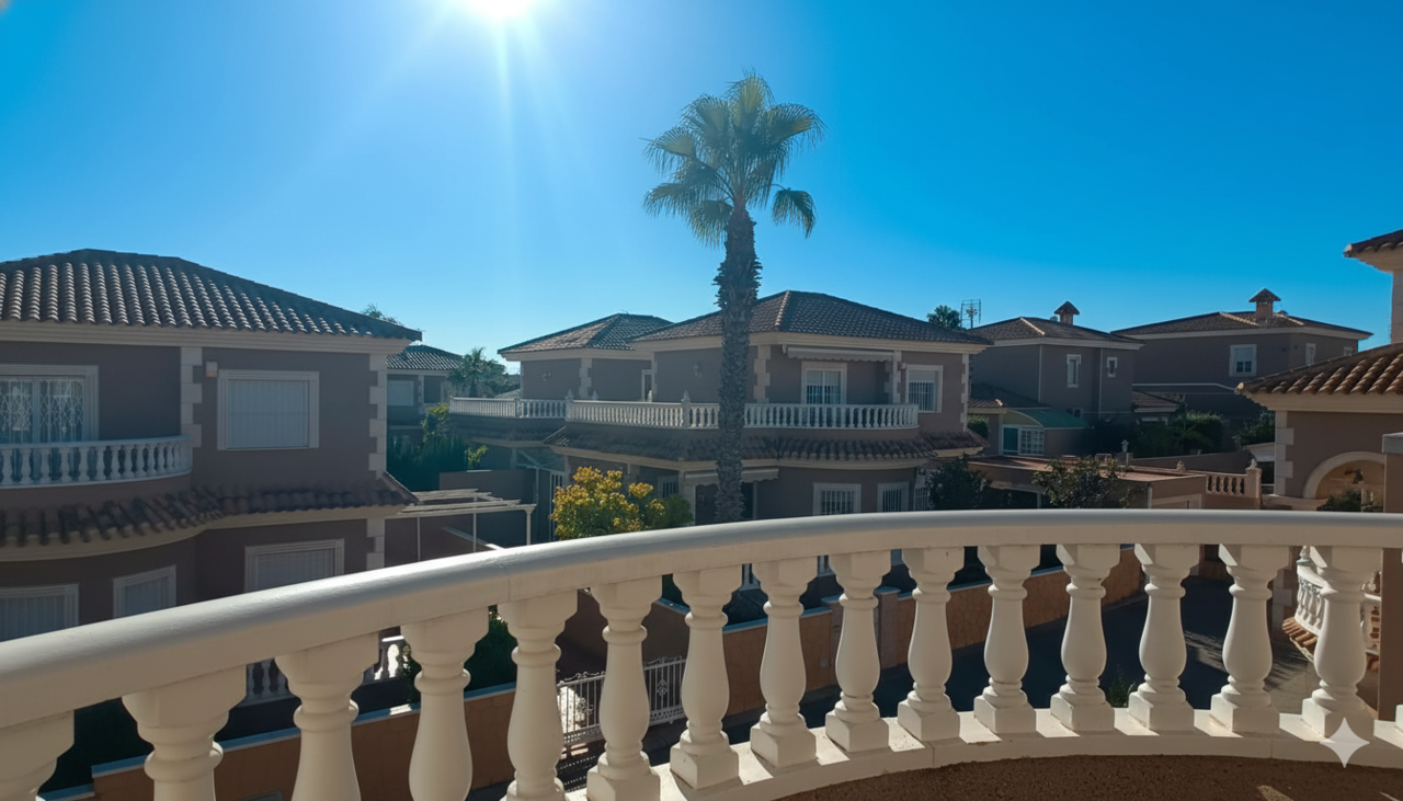 For sale - 4 Bedroom 2 Bathroom Villa in Los Altos - Costa Blanca  - Alicante