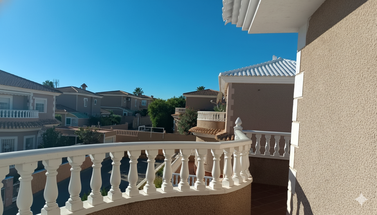 For sale - 4 Bedroom 2 Bathroom Villa in Los Altos - Costa Blanca  - Alicante