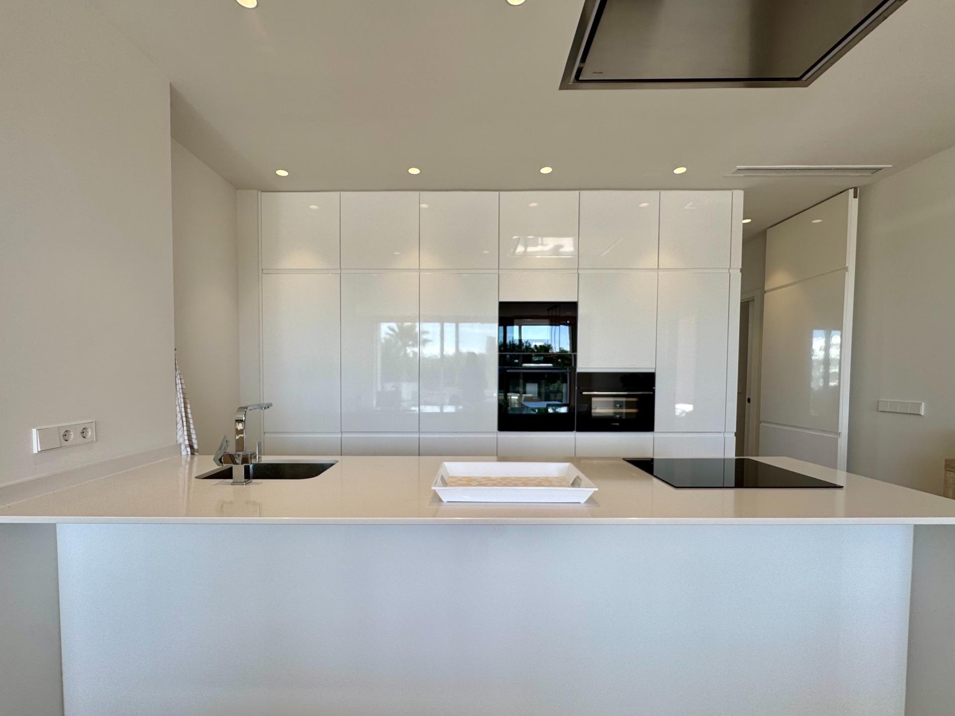 For sale - 3 Bedroom 2 Bathroom Apartment in Orihuela - Las Colinas Golf  - Alicante