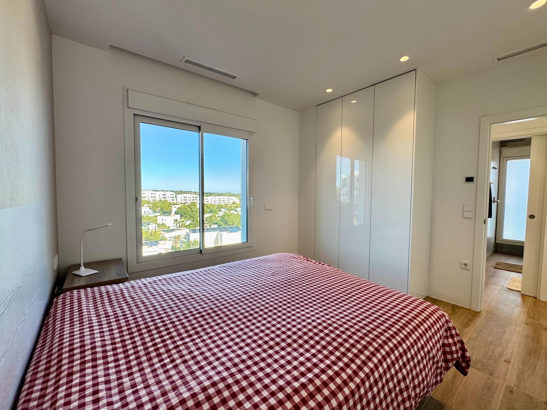 For sale - 3 Bedroom 2 Bathroom Apartment in Orihuela - Las Colinas Golf  - Alicante