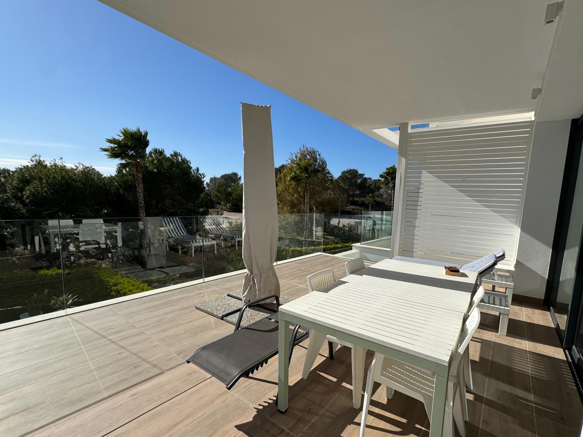 For sale - 3 Bedroom 2 Bathroom Apartment in Orihuela - Las Colinas Golf  - Alicante