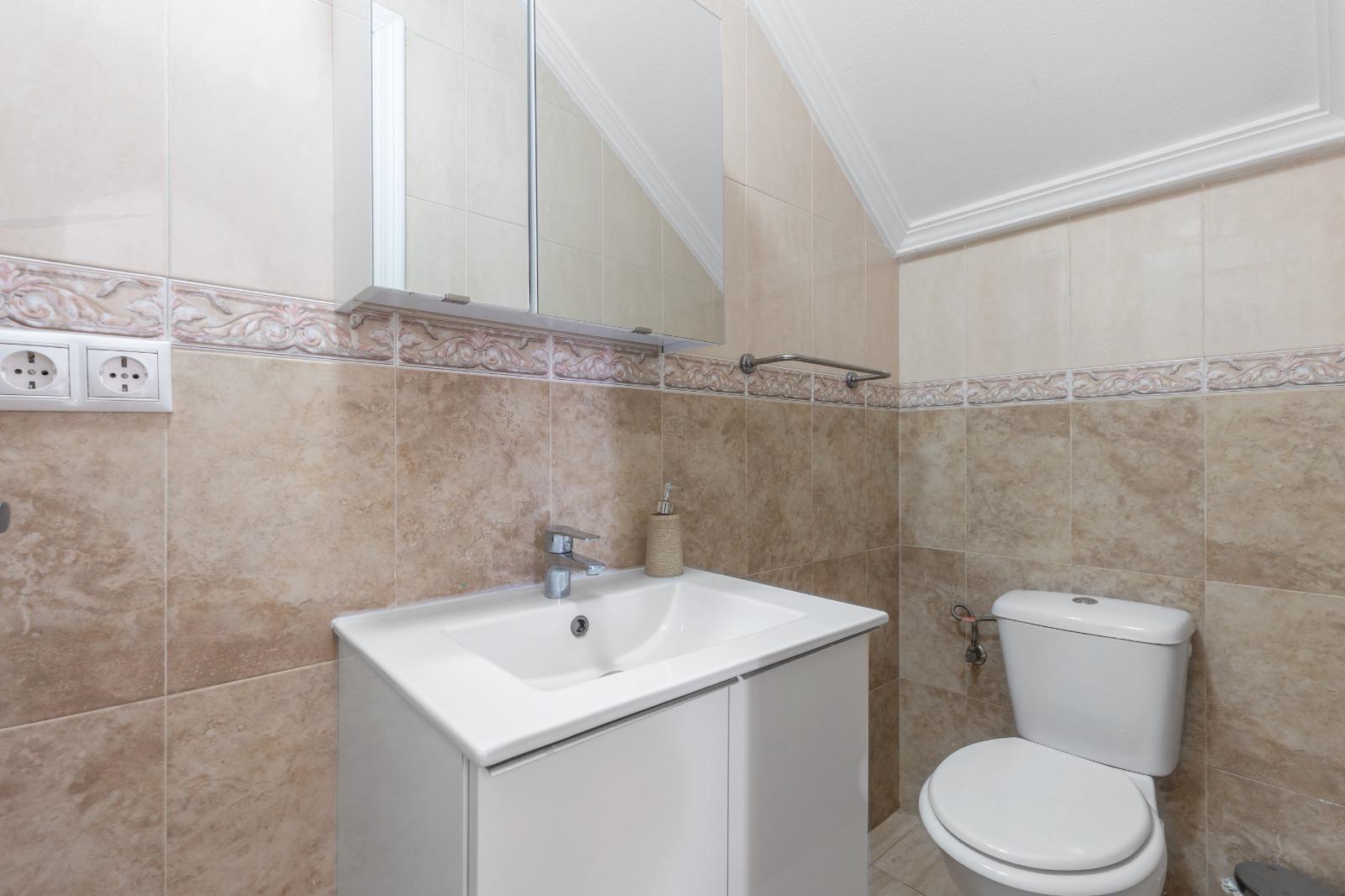For sale - 2 Bedroom 2 Bathroom Semi Detached in Cabo Roig - Lomas de Cabo Roig  - Alicante