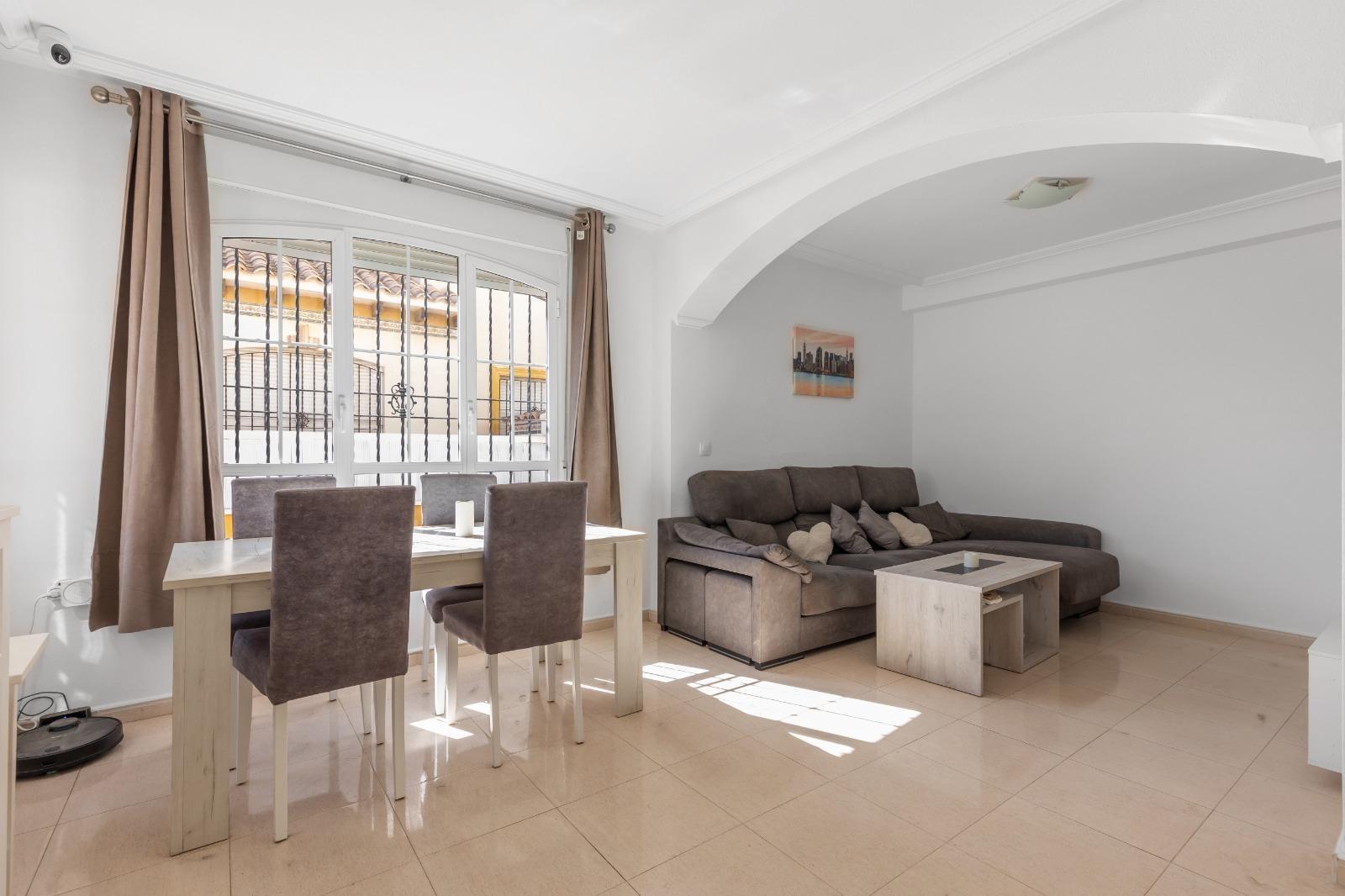 For sale - 2 Bedroom 2 Bathroom Semi Detached in Cabo Roig - Lomas de Cabo Roig  - Alicante
