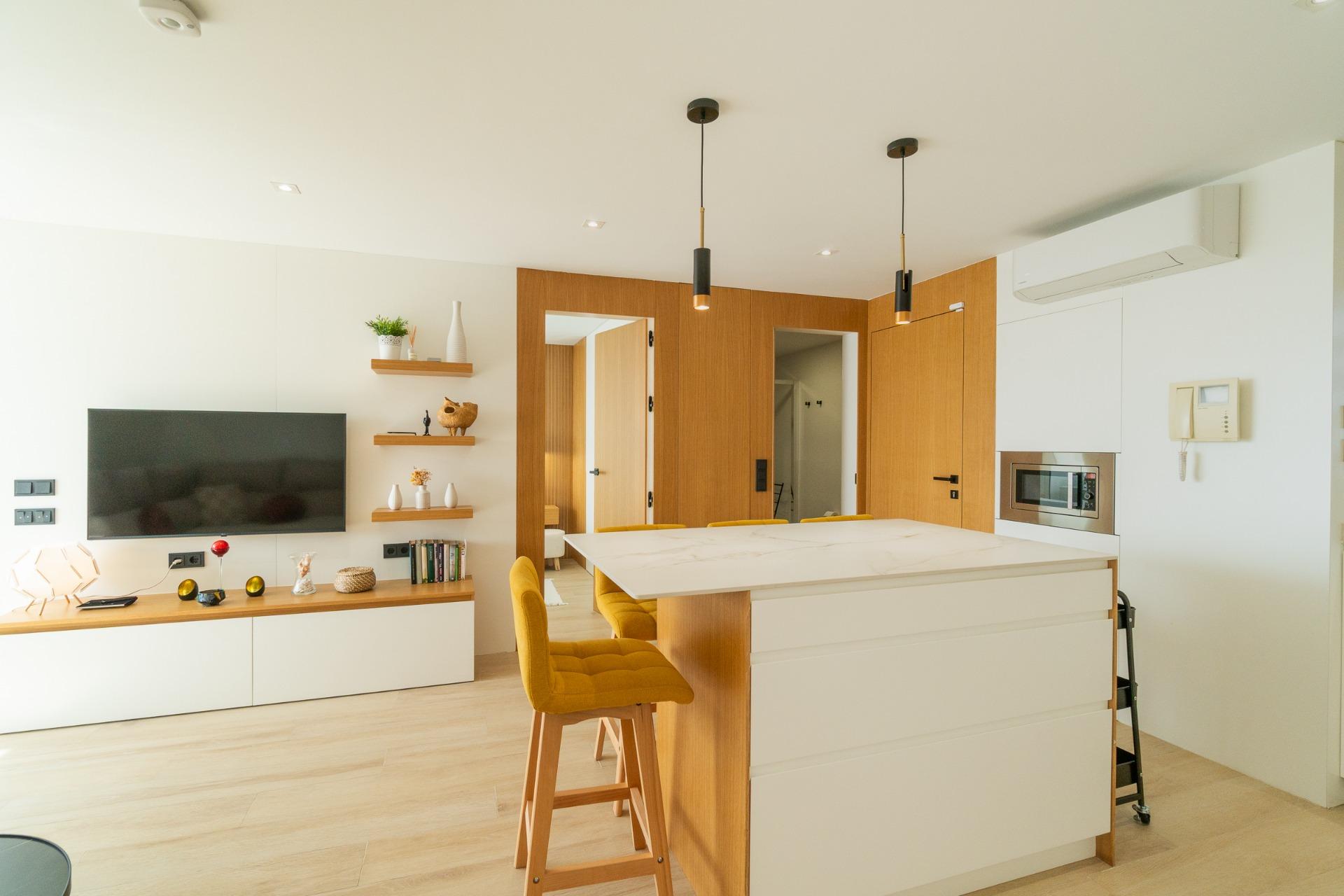 For sale - 3 Bedroom 1 Bathroom Flat in Guardamar del Segura - Puerto Deportivo  - Alicante