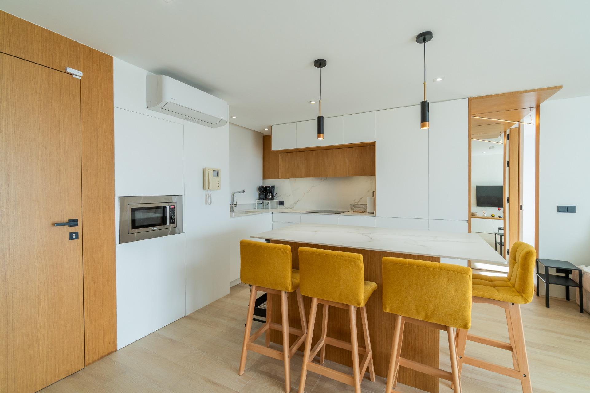 For sale - 3 Bedroom 1 Bathroom Flat in Guardamar del Segura - Puerto Deportivo  - Alicante