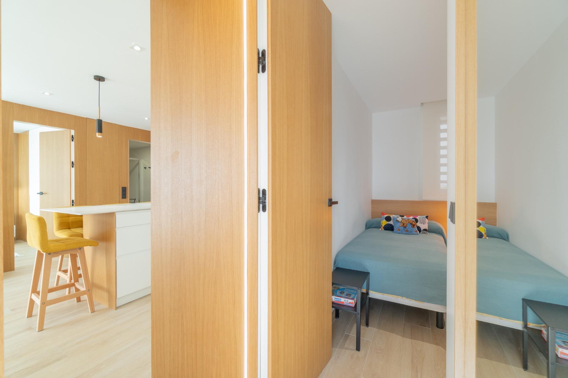 For sale - 3 Bedroom 1 Bathroom Apartment in Guardamar del Segura - Puerto Deportivo  - Alicante
