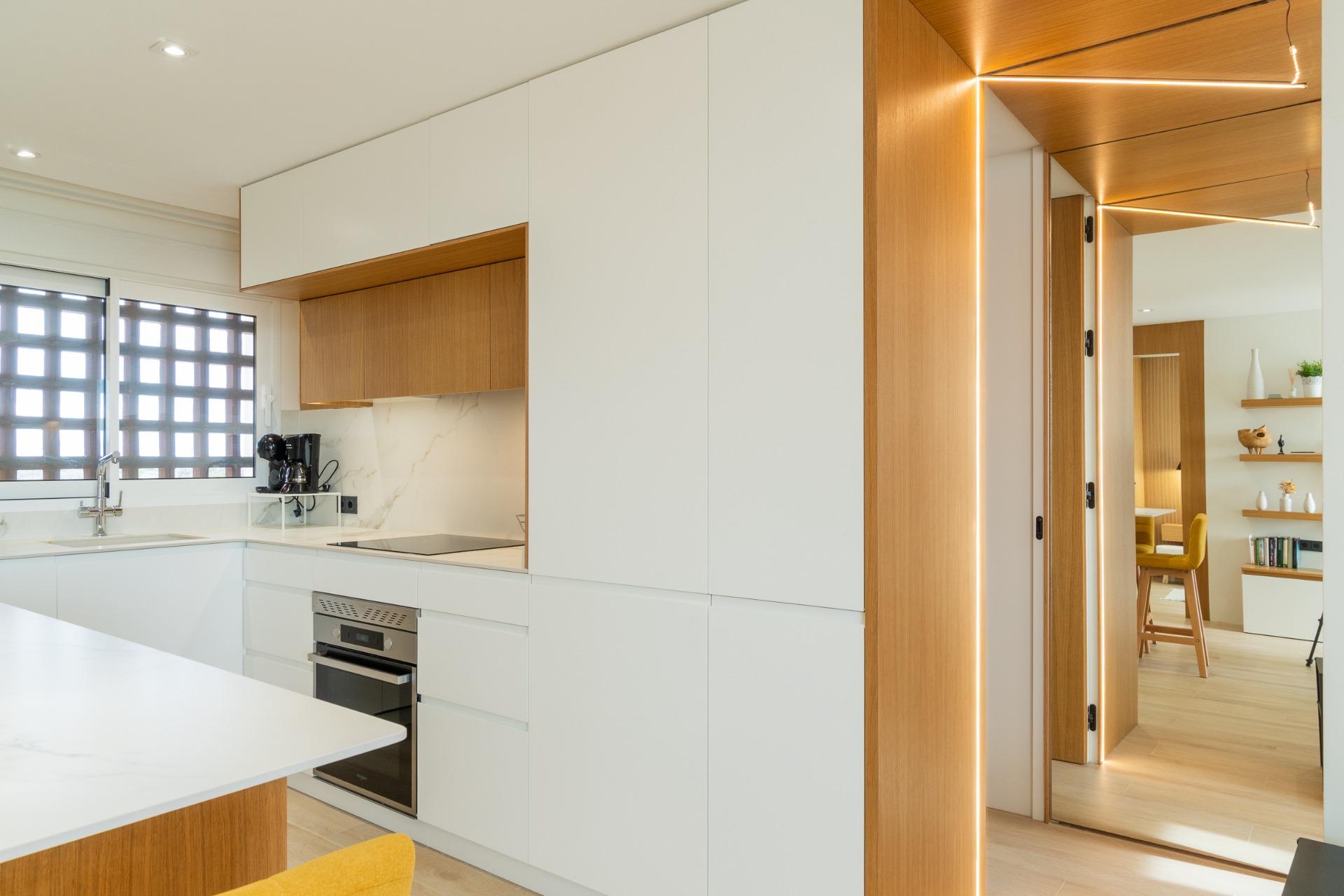 For sale - 3 Bedroom 1 Bathroom Apartment in Guardamar del Segura - Puerto Deportivo  - Alicante