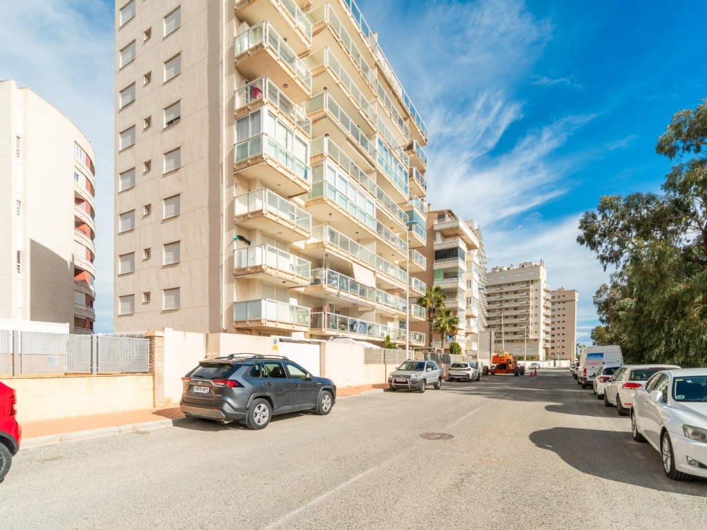 3 Bedroom 1 Bathroom Apartment in Guardamar del Segura