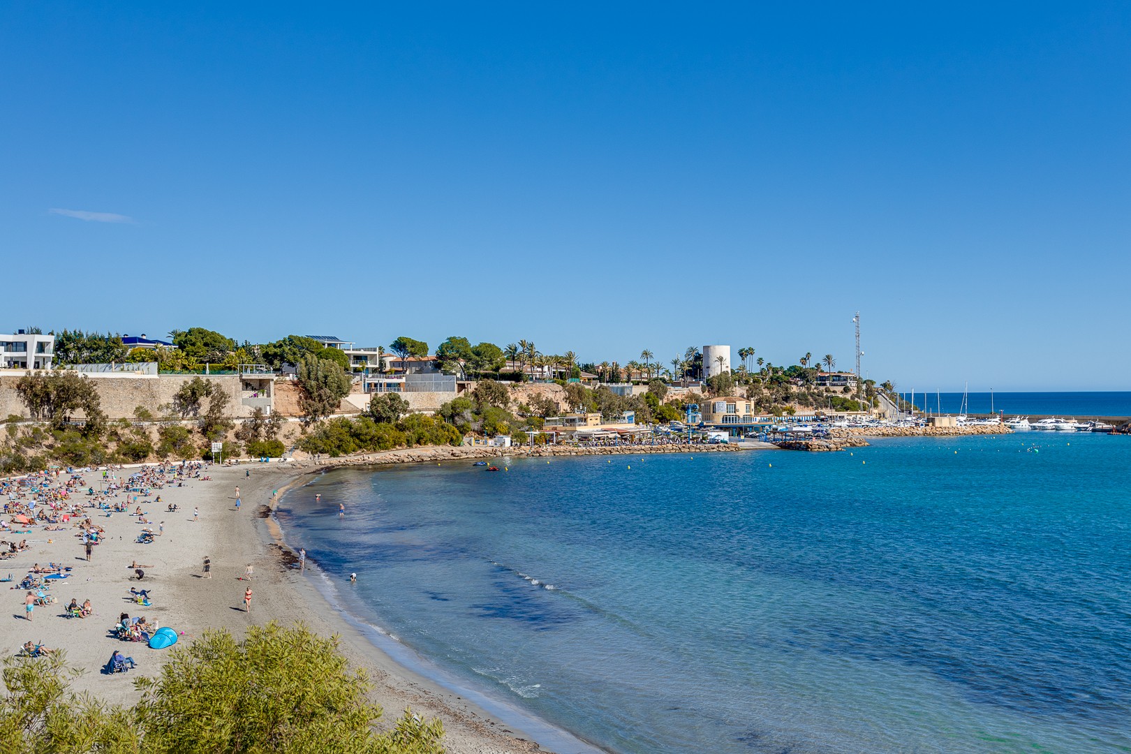For sale - 2 Bedroom 1 Bathroom Penthouse in Villamartin - Las filipinas  - Alicante