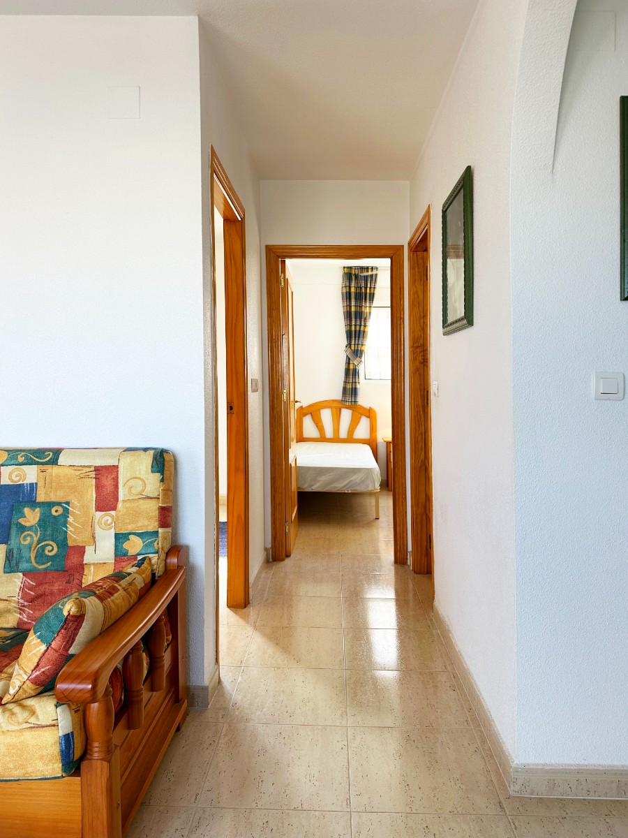 For sale - 2 Bedroom 1 Bathroom Penthouse in Villamartin - Las filipinas  - Alicante
